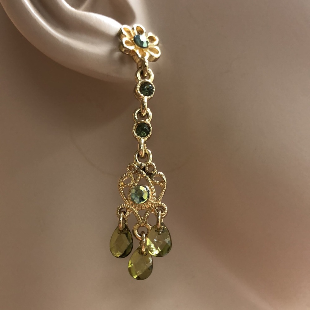 Peridot Glass Dangle Earrings 5/$25 - Picture 6 of 8